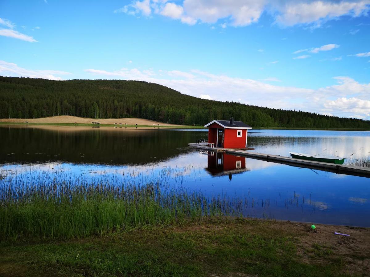 Villa Skatauddens Lantgard à Älvsbyn Extérieur photo