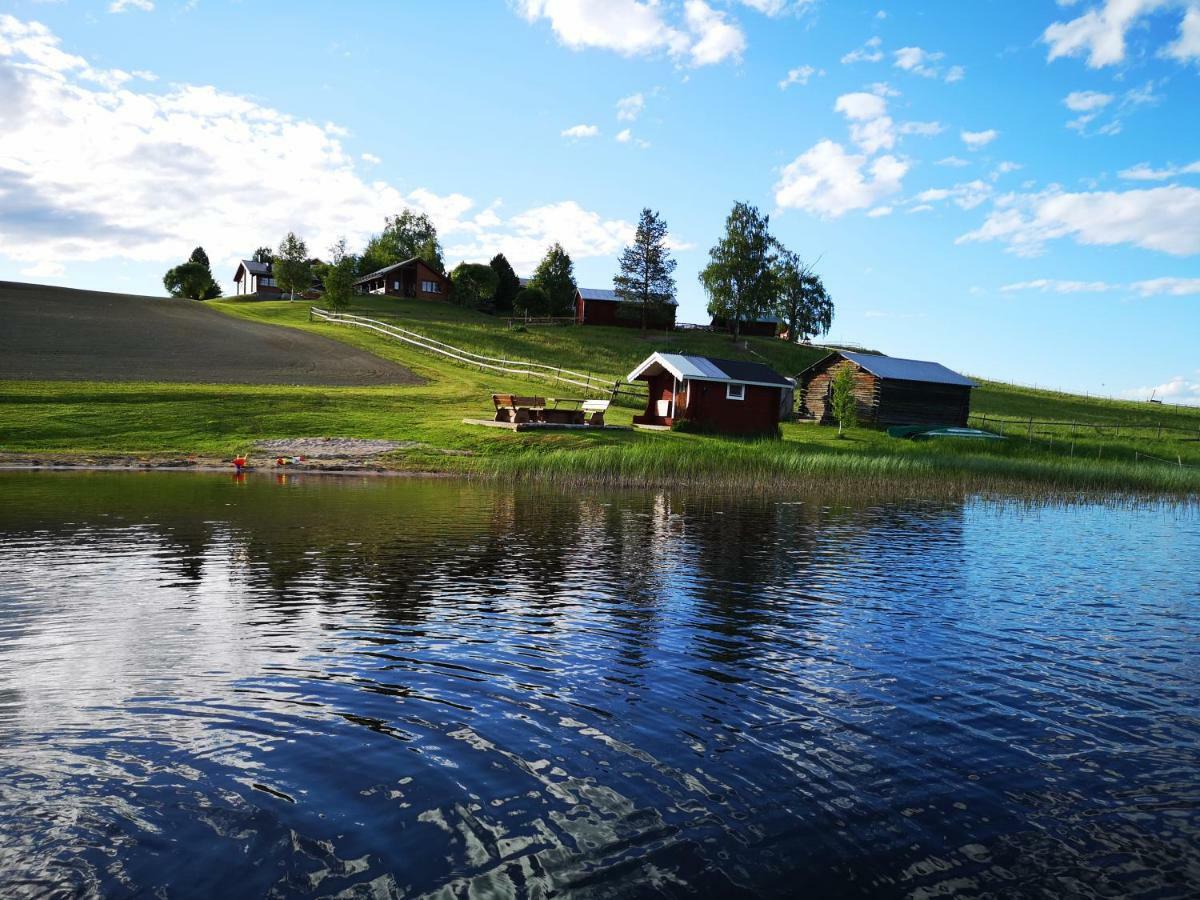 Villa Skatauddens Lantgard à Älvsbyn Extérieur photo